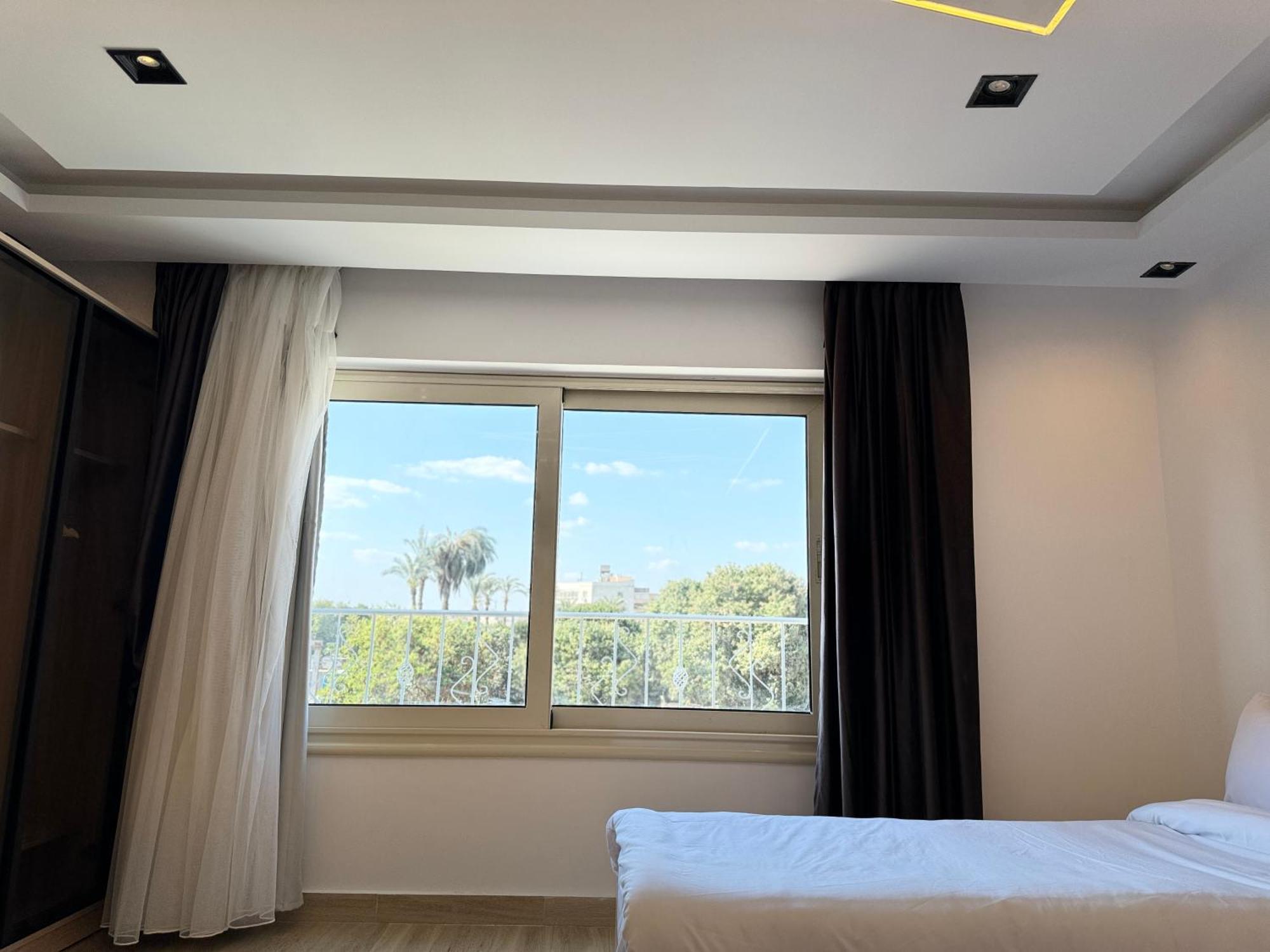 The Platinum Pyramid View Inn Kafrat al Jabal Экстерьер фото