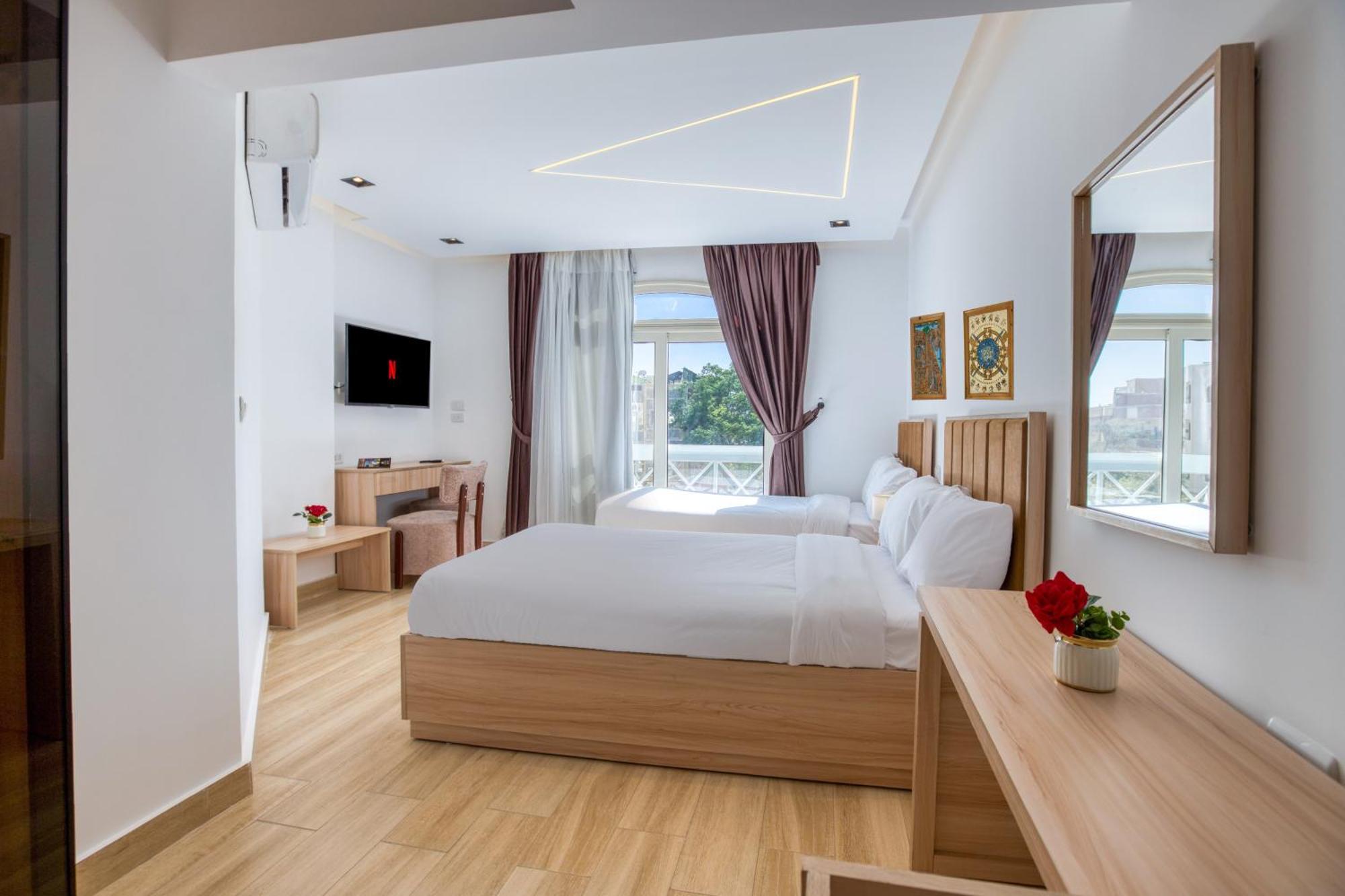 The Platinum Pyramid View Inn Kafrat al Jabal Экстерьер фото